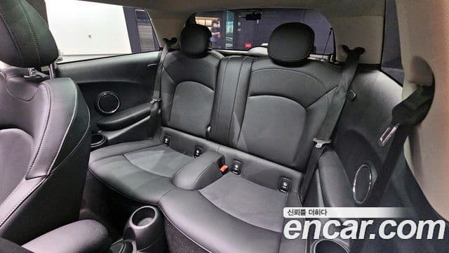 Mini Cooper 3세대, 2021 18