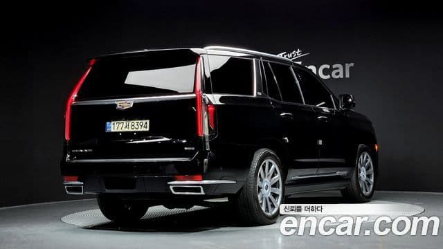 Cadillac Escalade 5세대 Premium Luxury Platinum, 2022 2