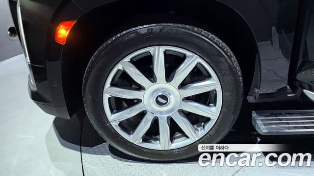 Cadillac Escalade 5세대 Premium Luxury Platinum, 2022 все фото