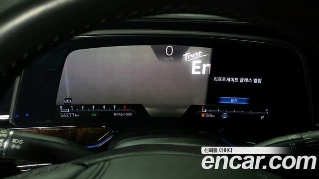 Cadillac Escalade 5세대 Premium Luxury Platinum, 2022 8