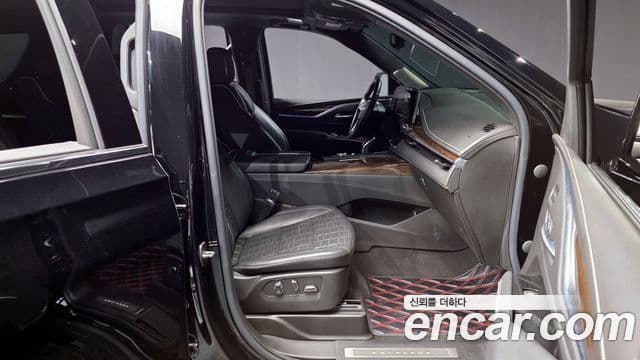 Cadillac Escalade 5세대 Premium Luxury Platinum, 2022 11