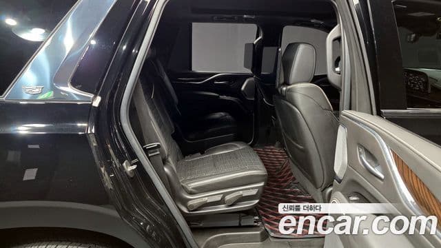 Cadillac Escalade 5세대 Premium Luxury Platinum, 2022 12