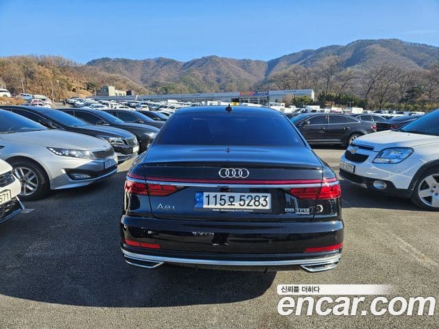 Audi A8 (D5) 55 TFSI Quattro LWB, 2021 4