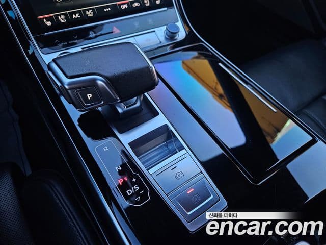 Audi A8 (D5) 55 TFSI Quattro LWB, 2021 6