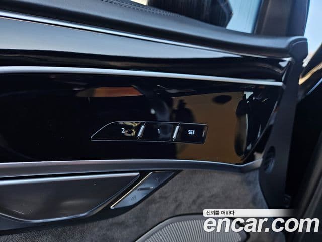 Audi A8 (D5) 55 TFSI Quattro LWB, 2021 9