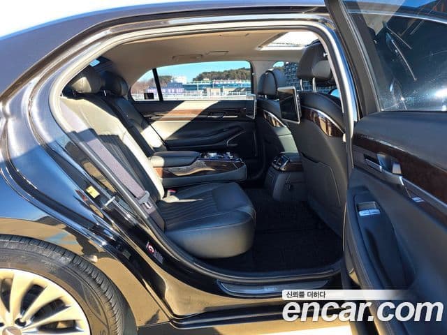 Genesis EQ900 Premium Luxury, 2018 17