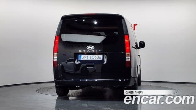 Hyundai Staria Modern, 2025 4