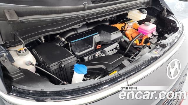 Hyundai Staria Modern, 2025 6