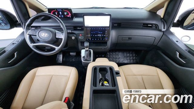 Hyundai Staria Modern, 2025 7