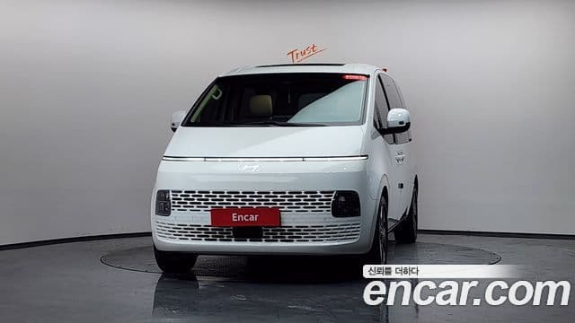 Hyundai Staria Modern, 2025 3