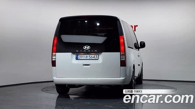 Hyundai Staria Modern, 2025 4