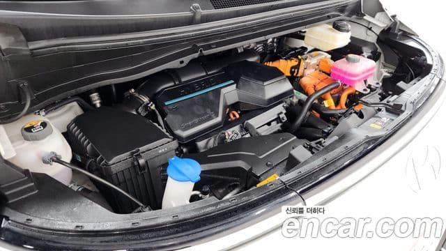 Hyundai Staria Modern, 2025 6