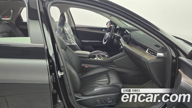Kia K5 3세대 Signature, 2020 11