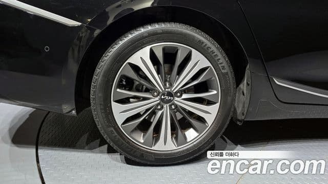 Kia K8 гибрид Signature, 2022 все фото