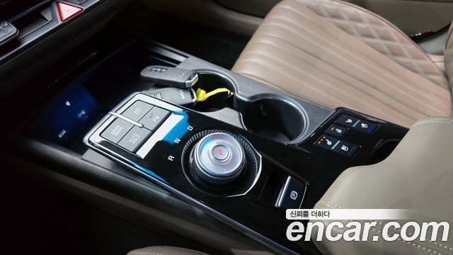 Kia K8 гибрид Signature, 2022 9