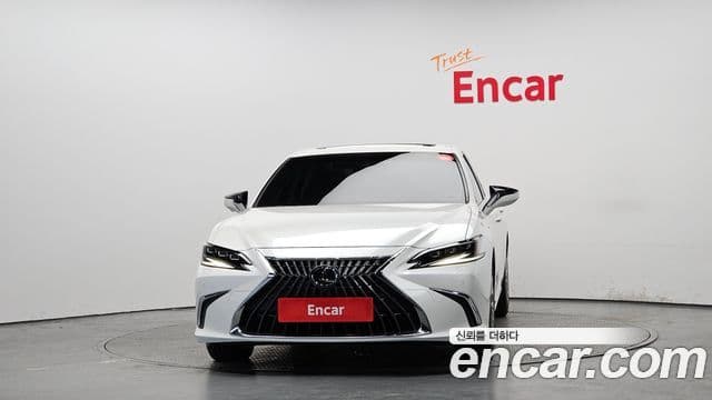 Lexus ES300h 7세대 Executive, 2023 3