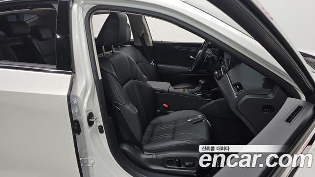 Lexus ES300h 7세대 Executive, 2023 10