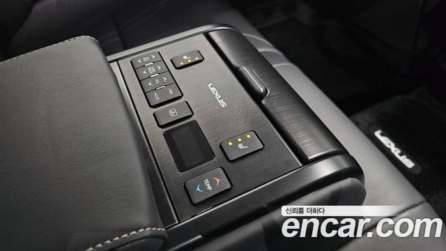 Lexus ES300h 7세대 Executive, 2023 19