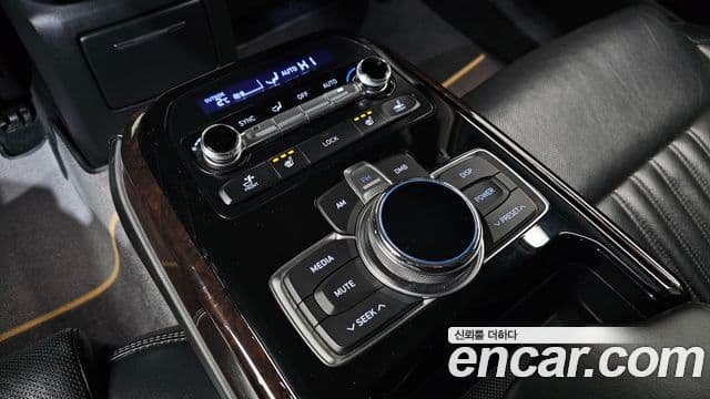 Genesis EQ900 Premium Luxury, 2017 19