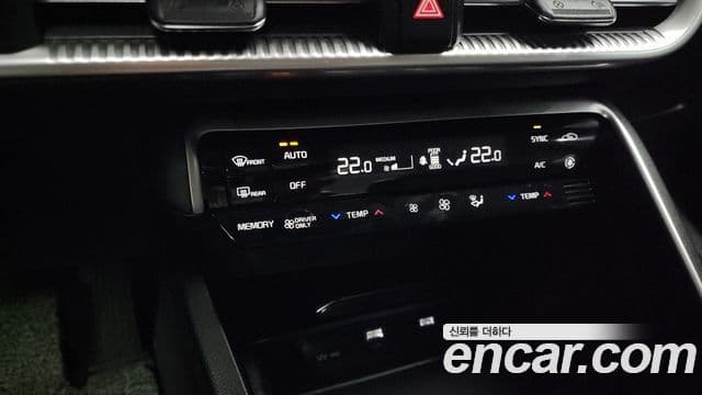 Kia K5 гибрид 3세대 Prestige, 2020 17