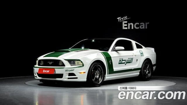 Ford Mustang купе, 2013 1
