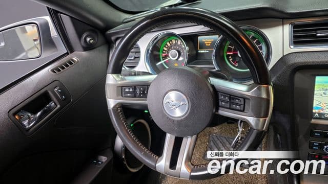 Ford Mustang купе, 2013 13