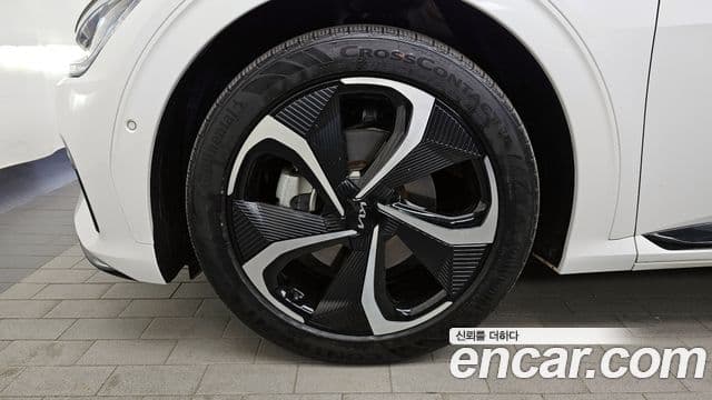 Kia EV6 GT Line, 2022 все фото