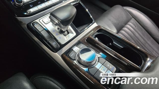 Genesis EQ900 Luxury, 2018 9