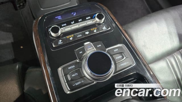 Genesis EQ900 Luxury, 2018 19
