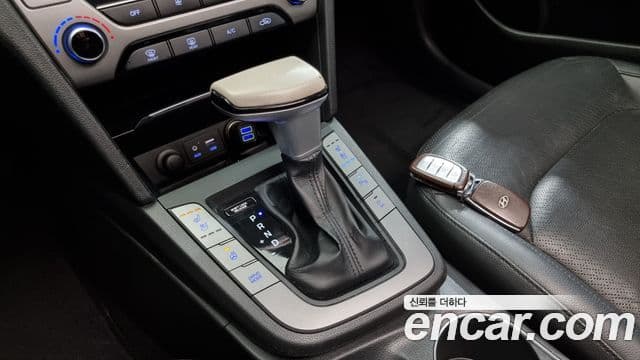 Hyundai Avante AD Premium, 2016 9