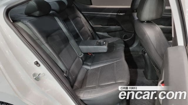 Hyundai Avante AD Premium, 2016 12