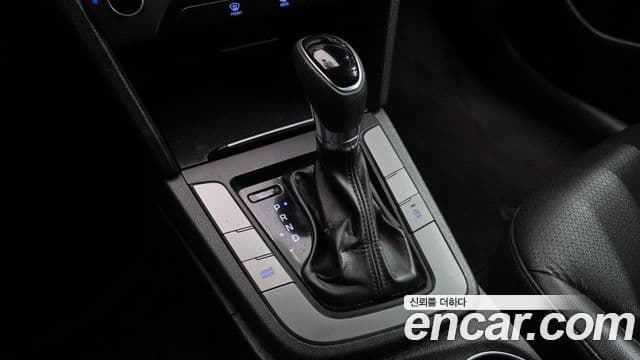 Hyundai Avante AD Style, 2016 9