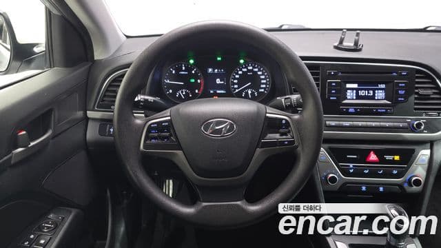 Hyundai Avante AD Style, 2016 13