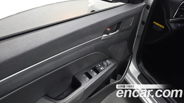 Hyundai Avante AD Style, 2016 14