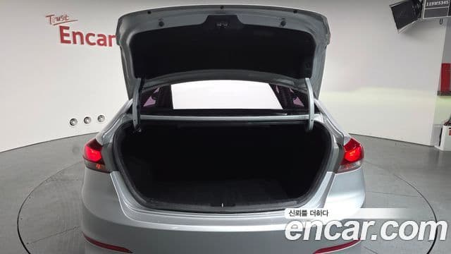 Hyundai Avante AD Style, 2016 20