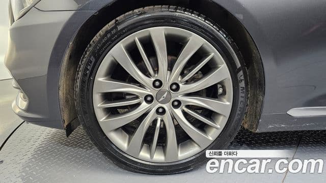 Genesis G80 Premium Luxury, 2017 все фото