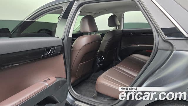 Hyundai Grandeur (GN7) Premium, 2023 17