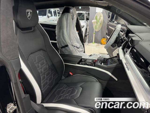 Lamborghini Urus 4.0 V8 SE, 2025 8