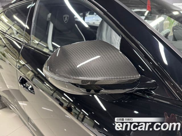 Lamborghini Urus 4.0 V8 SE, 2025 17