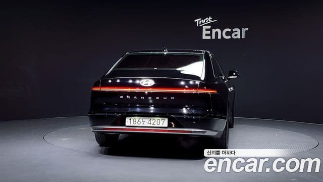 Hyundai Grandeur (GN7) Premium, 2023 4