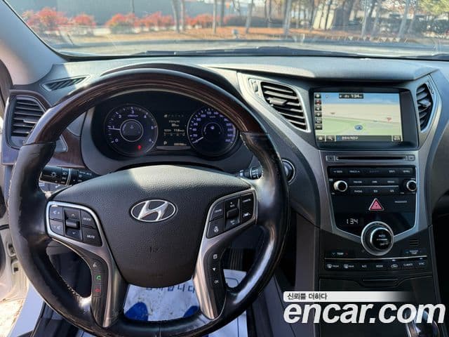 Hyundai Grandeur HG Premium, 2015 7