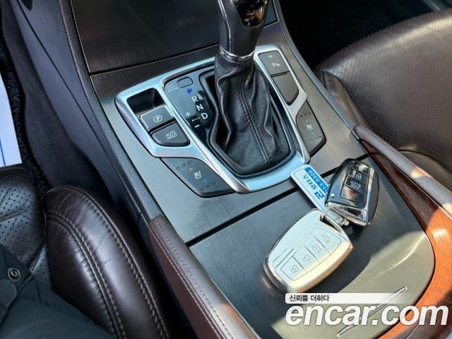 Hyundai Grandeur HG Premium, 2015 13