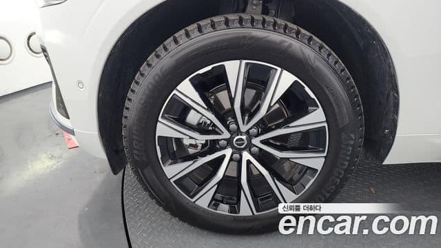 Volvo XC60 2세대 B5 Ultra Bright, 2025 все фото