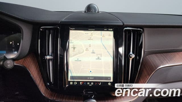 Volvo XC60 2세대 B5 Ultra Bright, 2025 14