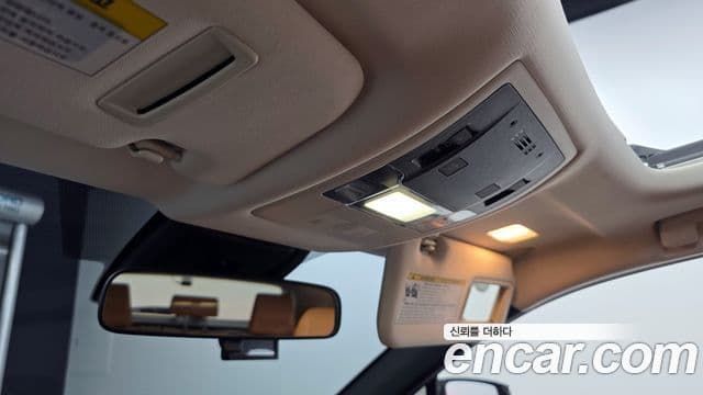 Lexus UX250h, 2019 19