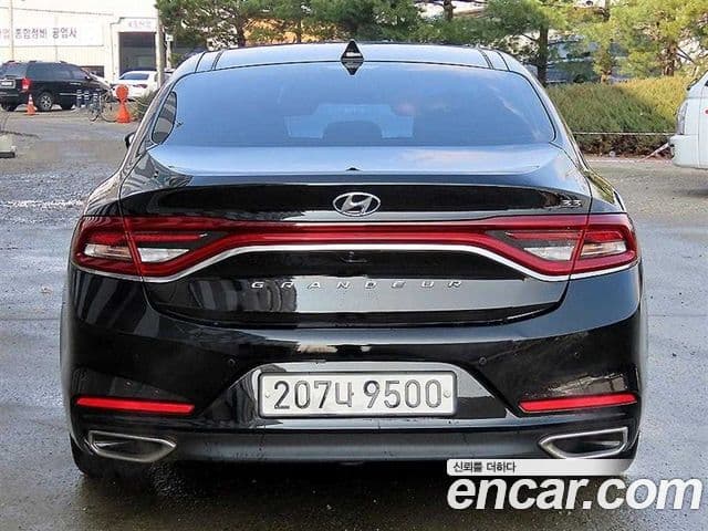 Hyundai Grandeur IG 3.3 Celebrity, 2019 4