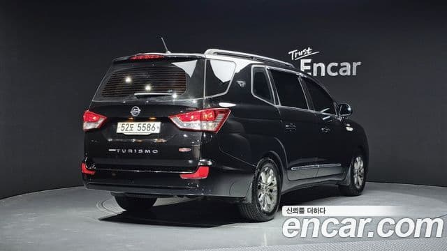 KG모빌리티(SsangYong) Korando 투리스모 4WD TX 9인승, 2017 2