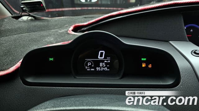 KG모빌리티(SsangYong) Korando 투리스모 4WD TX 9인승, 2017 8