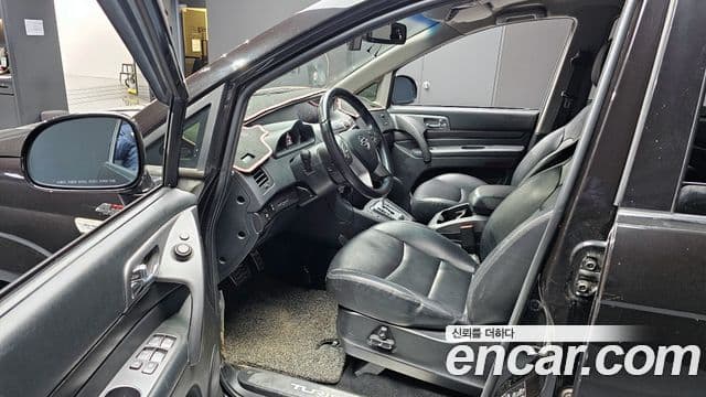 KG모빌리티(SsangYong) Korando 투리스모 4WD TX 9인승, 2017 10