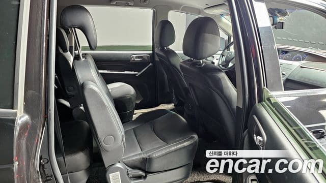 KG모빌리티(SsangYong) Korando 투리스모 4WD TX 9인승, 2017 12